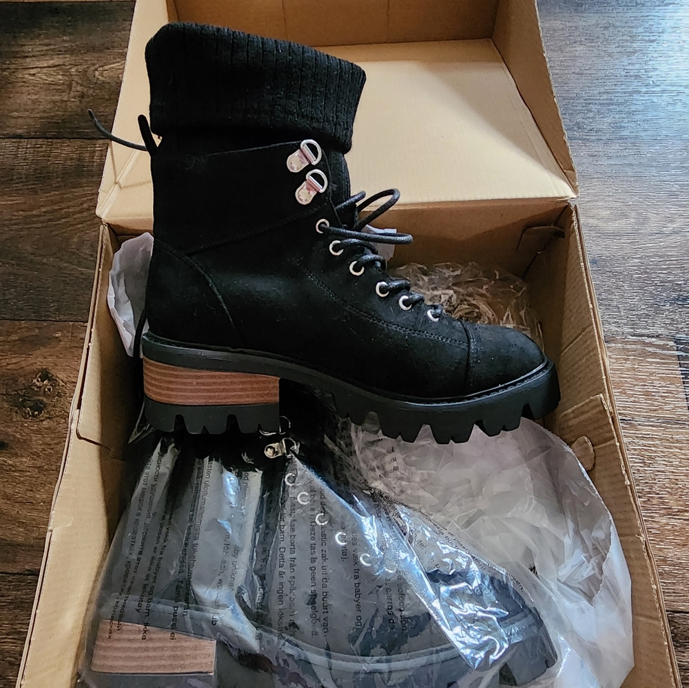 BRAND NEW IN BOX Just Fab Fall/Winter Black Hiking boots. Size 8 women. $35